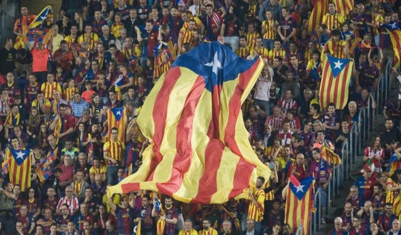 La UEFA estudia sancionar al Barça por las banderas esteladas en Berlín 480?