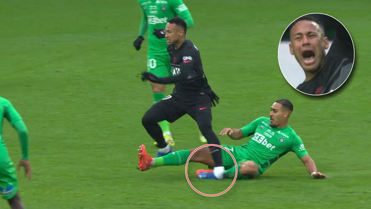 Ligue 1: ¡Vuelve la pesadilla de Neymar! Se le dobla el tobillo izquierdo y  sale en camilla | Marca